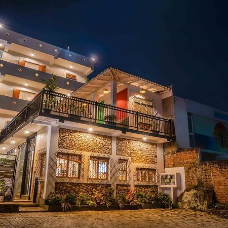 Brixia Cafe & Guest Bed & Breakfast Galle Eksteriør bilde