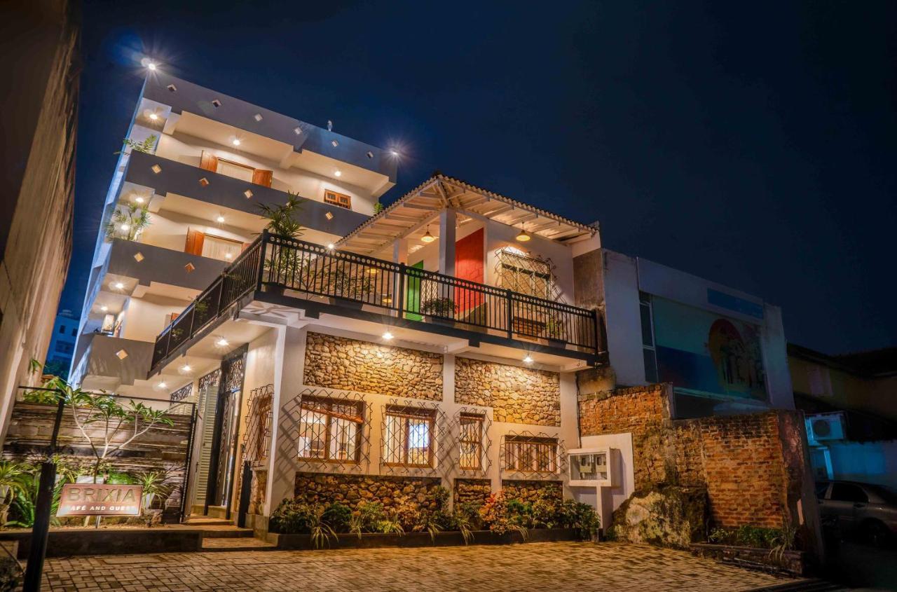 Brixia Cafe & Guest Bed & Breakfast Galle Eksteriør bilde