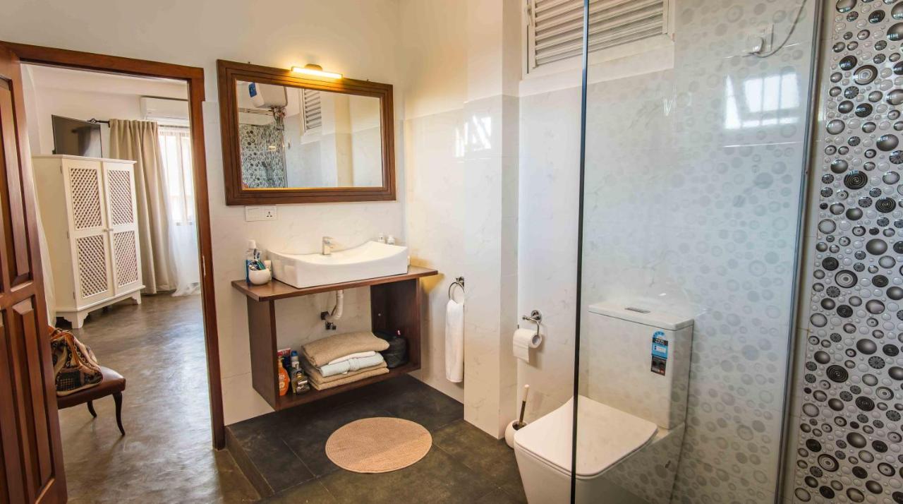 Brixia Cafe & Guest Bed & Breakfast Galle Eksteriør bilde