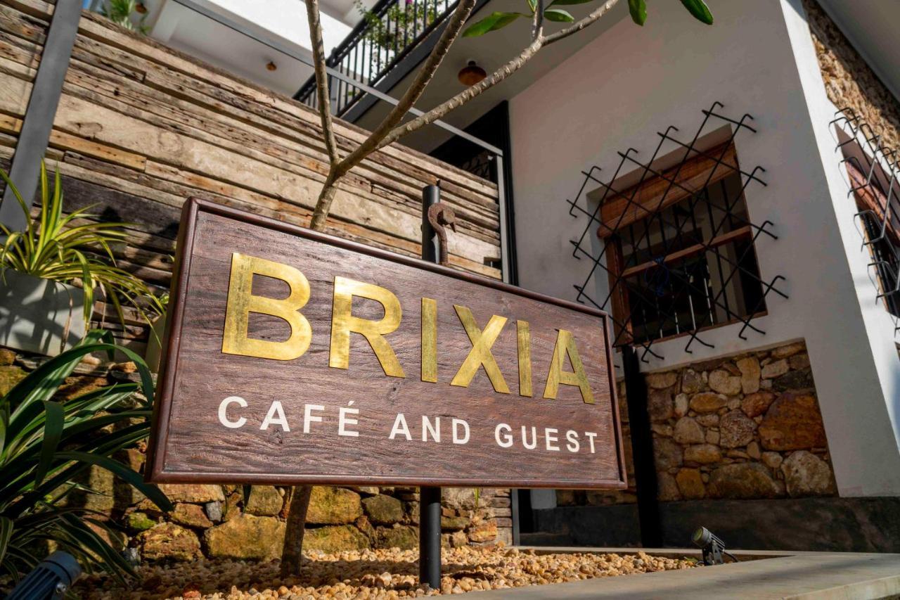 Brixia Cafe & Guest Bed & Breakfast Galle Eksteriør bilde