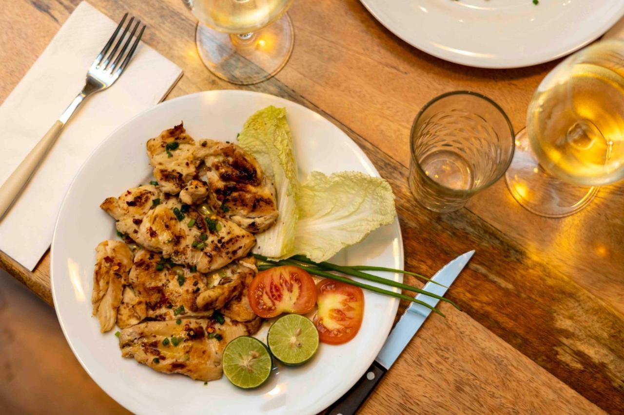Brixia Cafe & Guest Bed & Breakfast Galle Eksteriør bilde