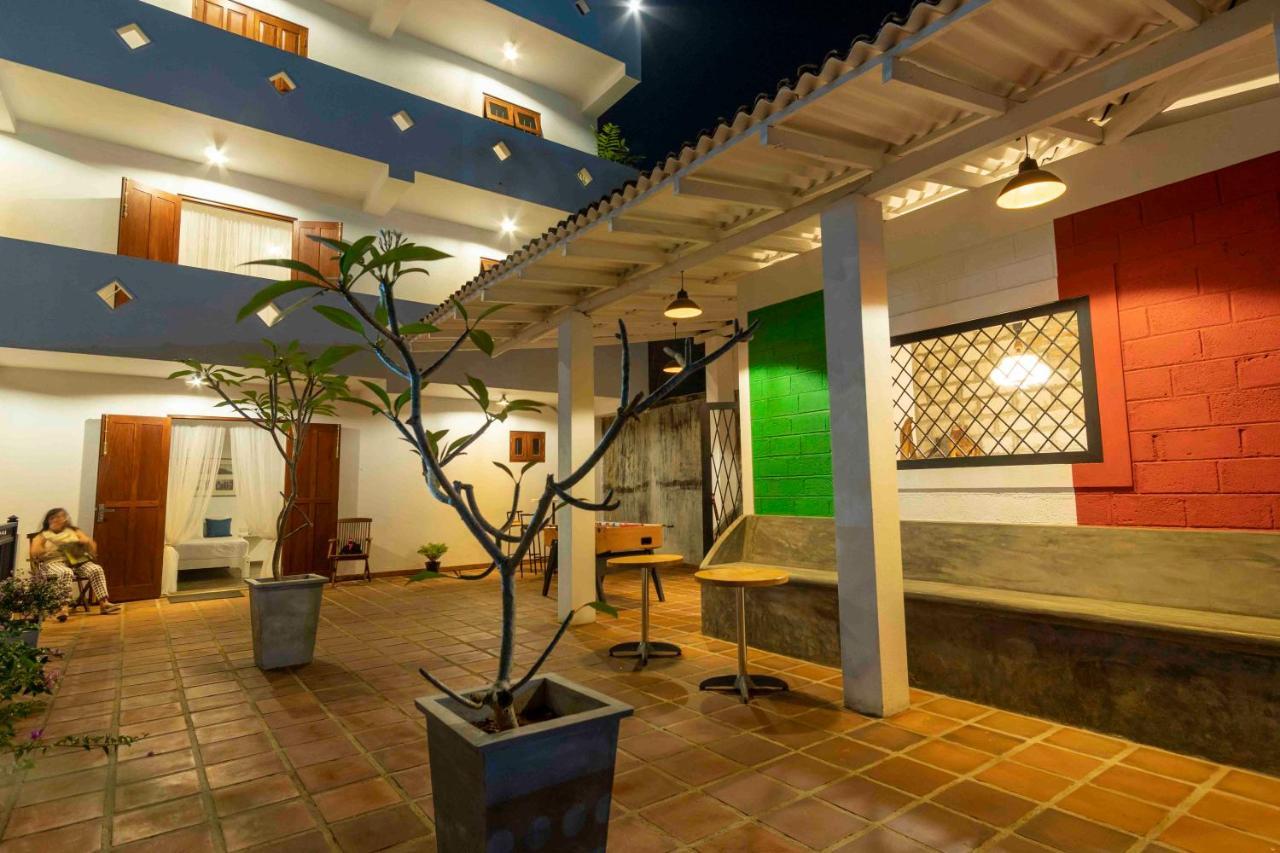 Brixia Cafe & Guest Bed & Breakfast Galle Eksteriør bilde